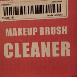 MAKEUP BRUSH CLEANER 