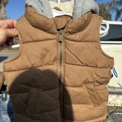 Size 18-24 Months Vest