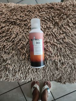 R+Co Stiling Spray