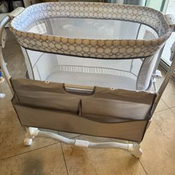 Baby Bassinet Play Pen