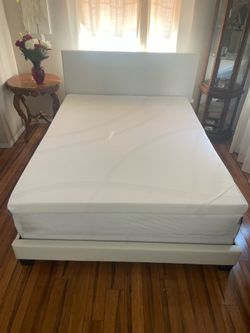 Delivery Available /Queen size bed frame and mattress