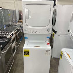 GE 3.8 cu. ft. Washer 5.9 cu. ft. Gas Dryer Combo