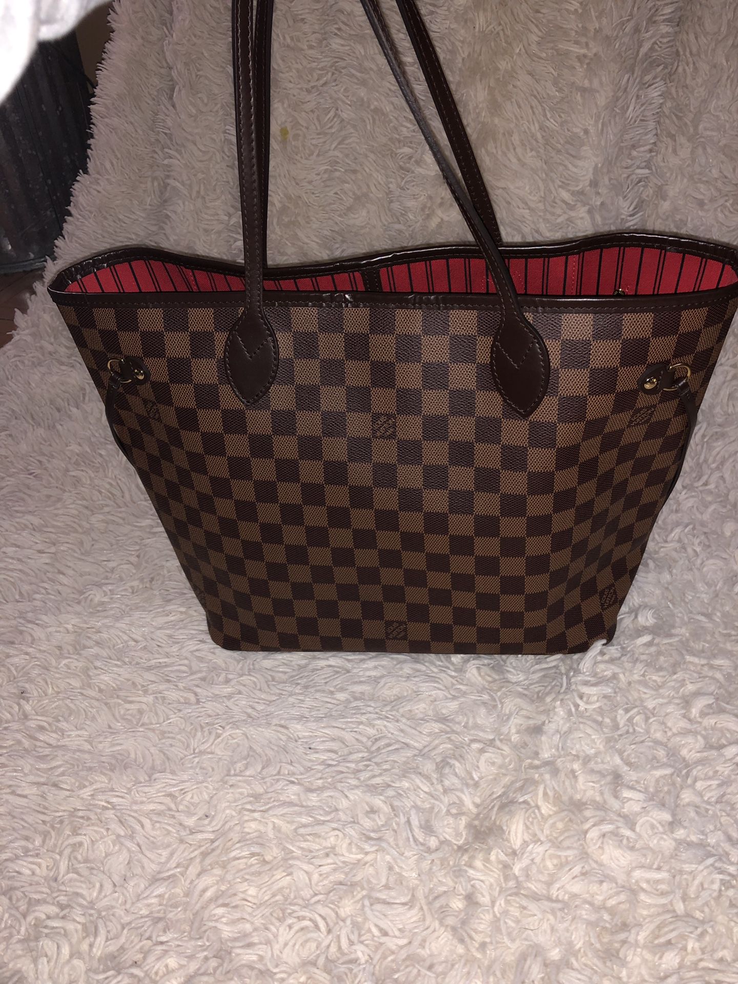 Louis Vuitton Neverfull MM & Bag Insert Organizer. Comes with dust bag and box.