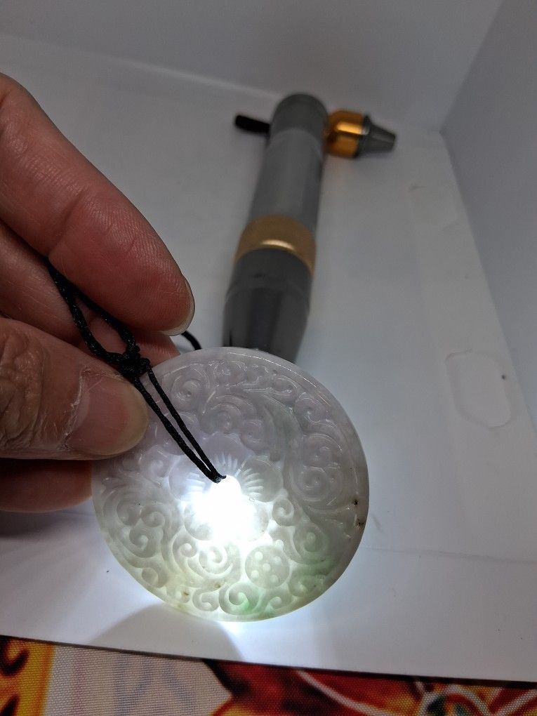 Certified A Green Mavender Jade Jafeist Moire Habd Carved Pdnt Rope Necklace 2"