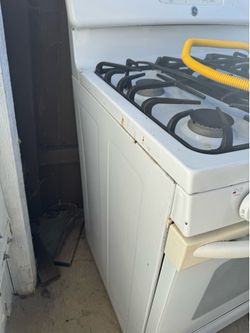 GE Convention Gas Range.  $200 Works great.