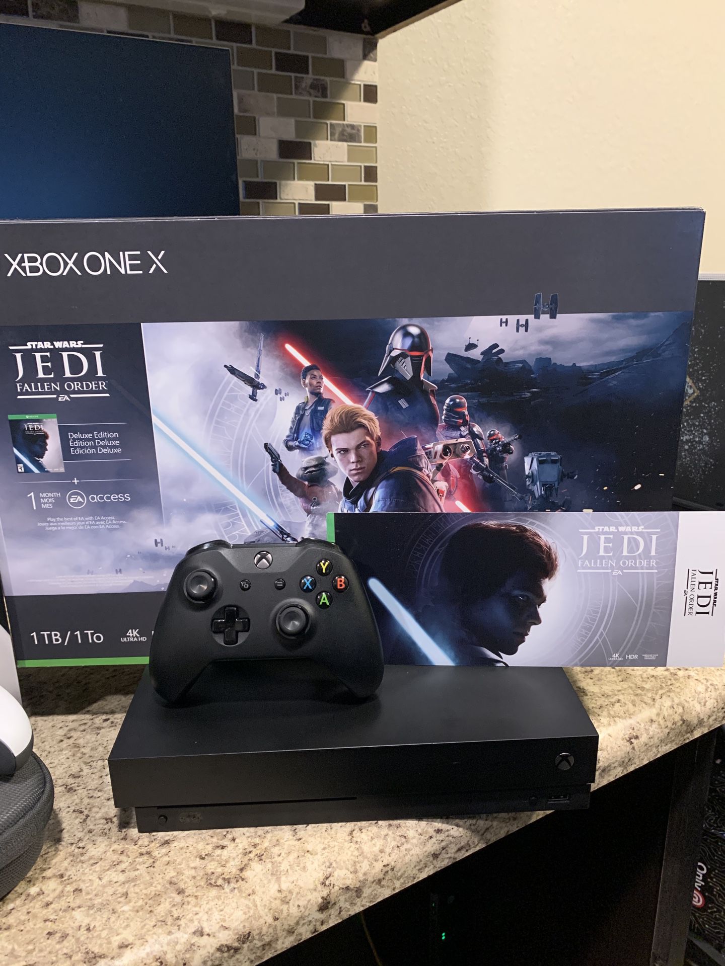 Xbox one X 1TB Jedi Fallen Order Edition