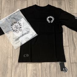 Size Medium Black Long Sleeve 