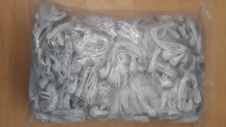 100pc Earphones 3.5mm for your mobile