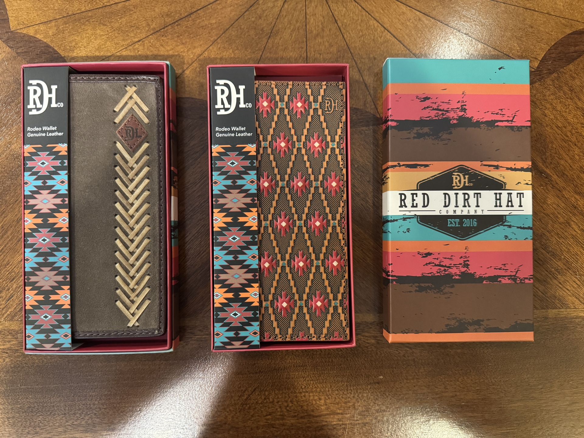 New men’s Red dirt Hat Rodeo Wallets