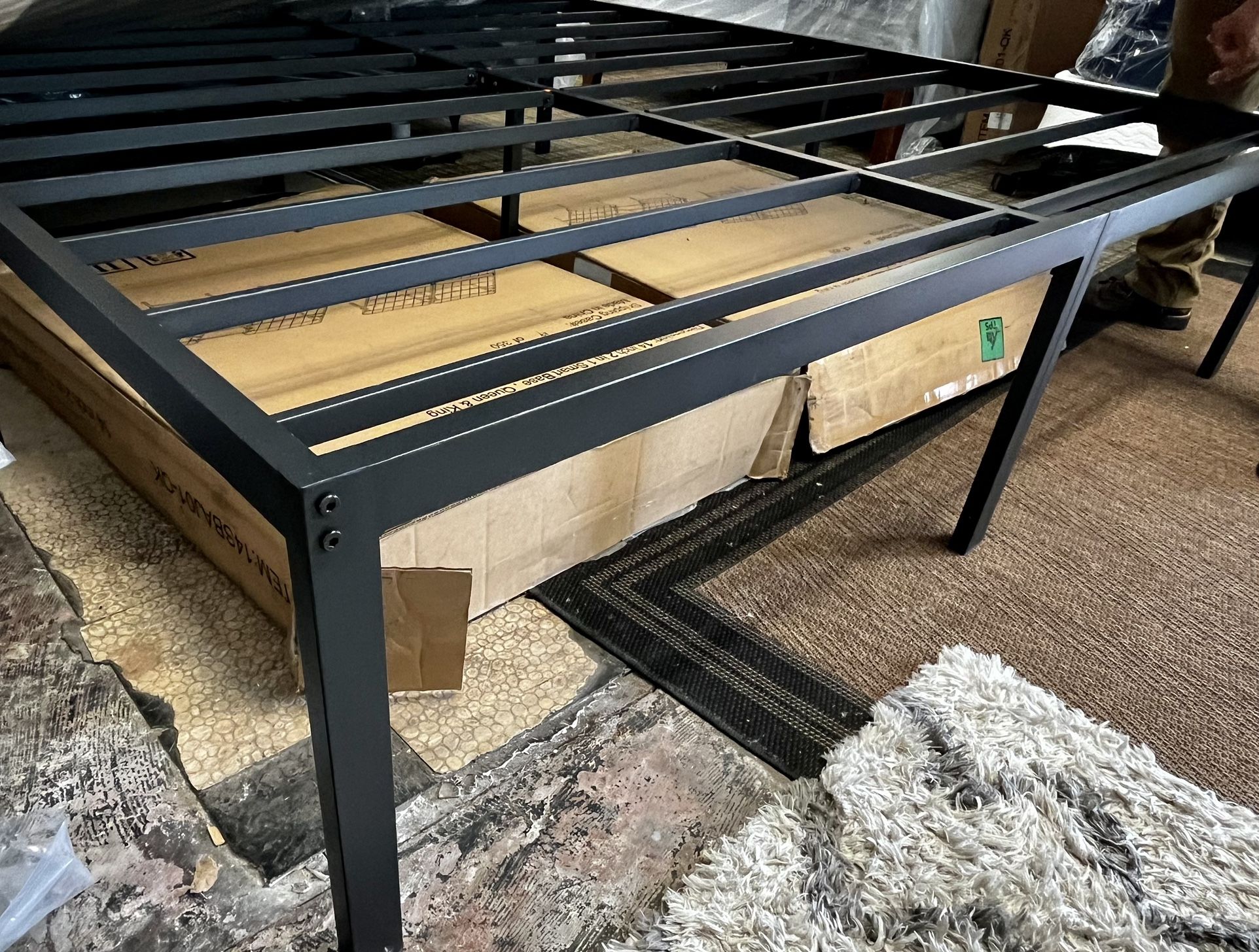 New 14” Metal Steel Platform Bed Frame ⭐️ No Box Springs Or Rails Needed⭐️ Check Description For Prices ⭐️