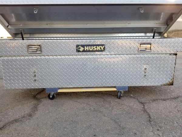 who makes husky crossover tool box who makes husky crossover tool box