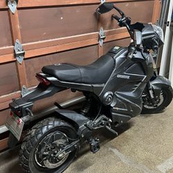 New - Daymak EM1 Electric Motorcycle Bike