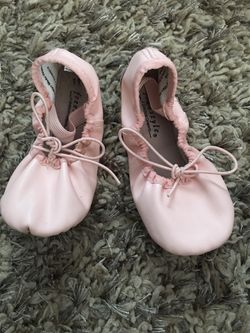 Ballet shoes size 11