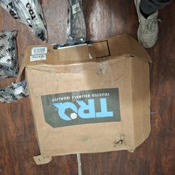 Everything is here I've never opened any of the packages these parts work TRQ control arm set for a Ford 2015-2022 edge 