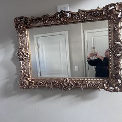 Gorgeous Mirror