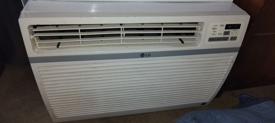 Air conditioner 15ooo BTU 110volts
