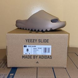 Yeezy Slide Pure (first release)  Size 8