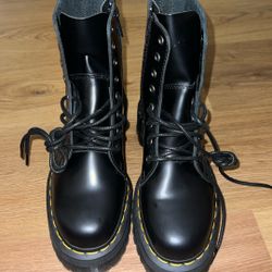 Dr. Martens Combat Boots Size 8 Women’s 