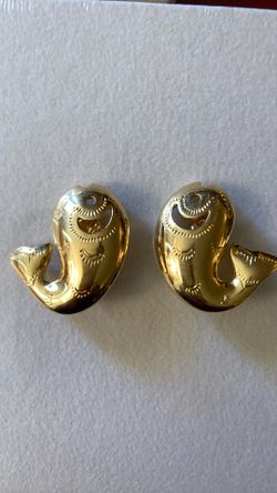 Trifari vintage fish earrings