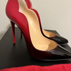 Christian LOUB HOT CHICK 100 Heels 