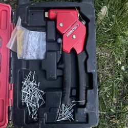 Rivet Gun 