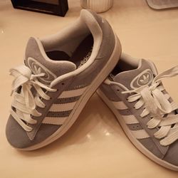Addias Campus 00S Size 6 