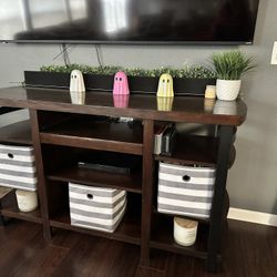 Tv Stand & Matching Coffee Table 