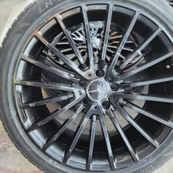 19"new Staggerd MERCEDES Benz C300 Glossy Black Wheels & New Tires