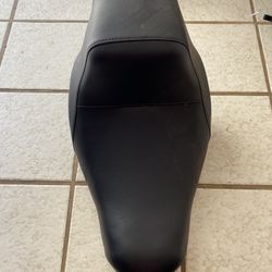 Harley Davidson Low Rider Stock Seat 2024