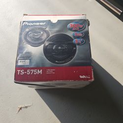 Pioneer 51/4 3 Way SpeKers