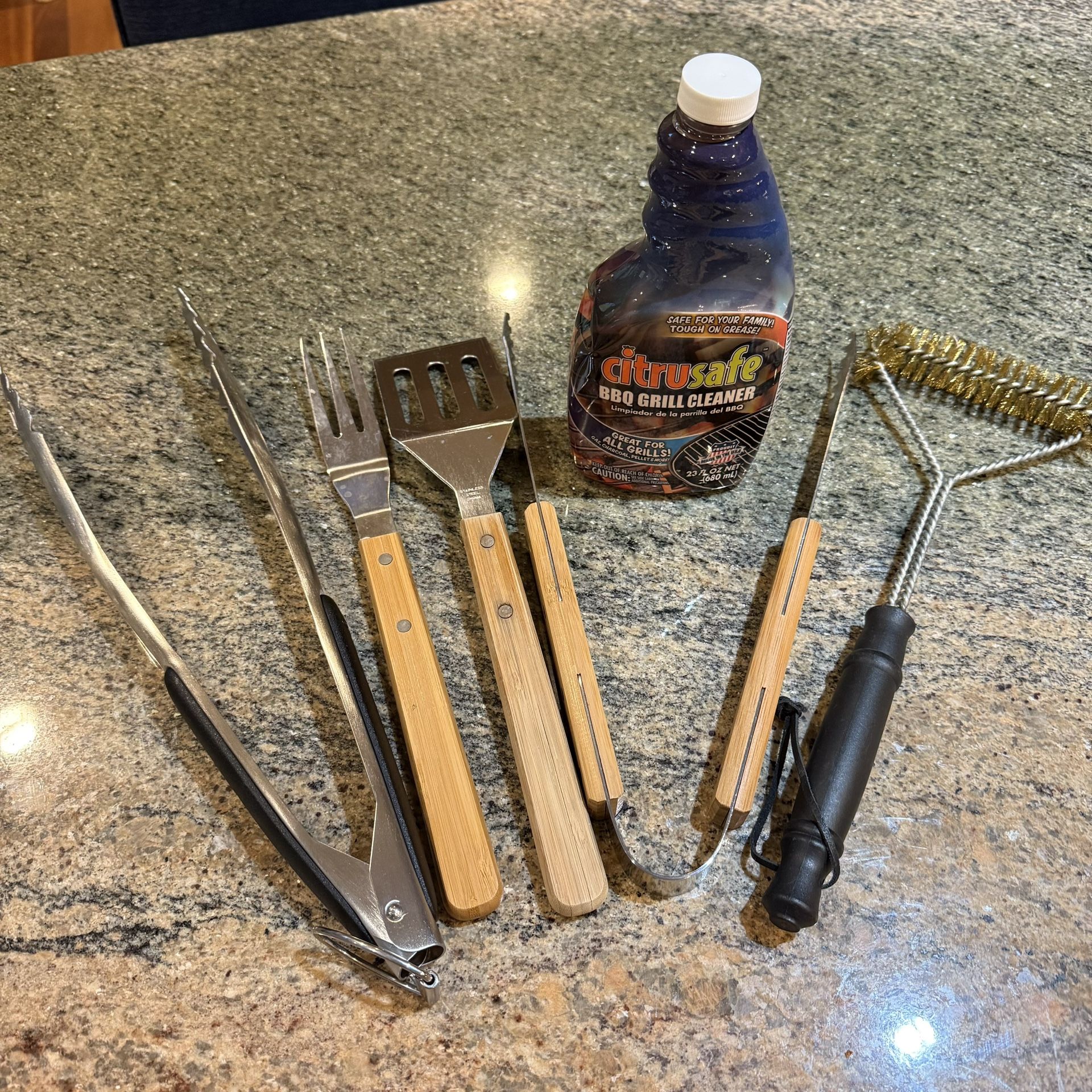 BBQ Grill Tool Set w/ Cleaner
