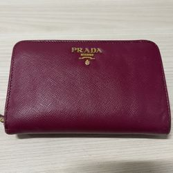 PRADA Wallet And VERSACE Sun Glasses bundle !