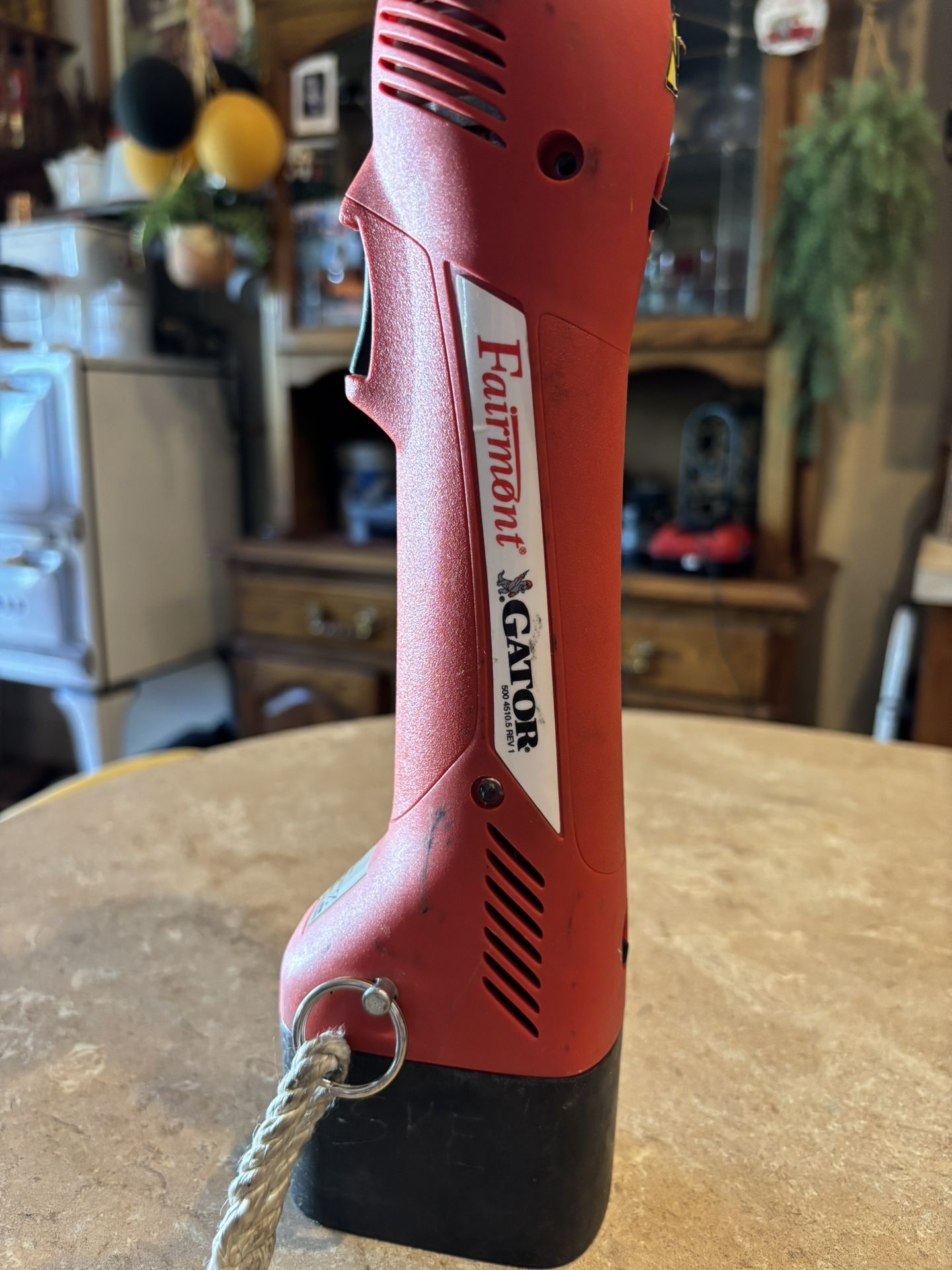 Fairmont Gator EK425 Hydraulic Crimper/Cutter – 5 Ton Force – w/ Battery – WORKS