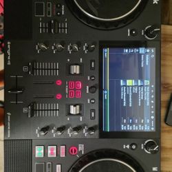 Numark Mixstream Pro + 2-deck Standalone DJ Controller