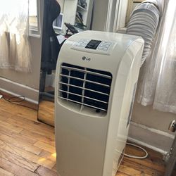 LG 8000 BTU Portable air conditioner 