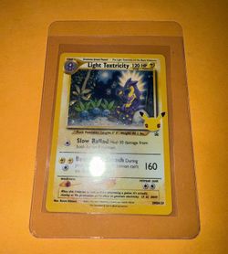 POKEMON CELEBRATIONS LIGHT TOXTRICITY COSMOS HOLO SWSH137