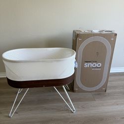 Snoo smart sleeper