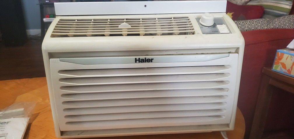 Haier Window AC unit