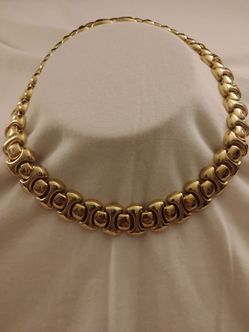 Gold-fashion necklace