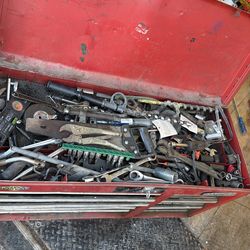 Craftsman tool chest with tools included
