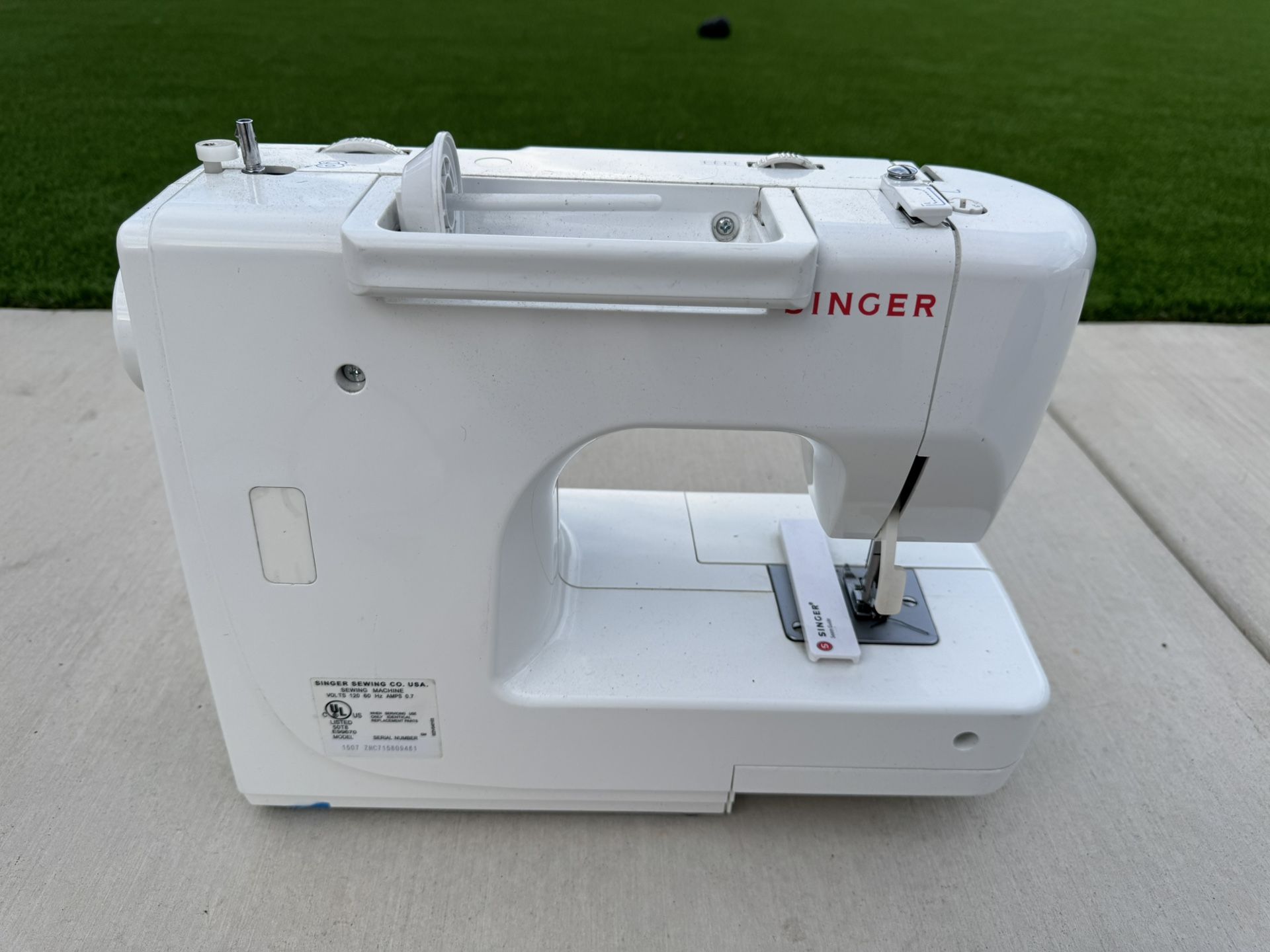 Singer Sewing Machine
