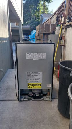 Mini Fridge! Great condition!