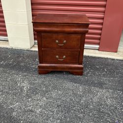 Solid Wood 2 Drawer Nightstand End Table