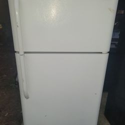 $120 Refri Buenas Condiciones 