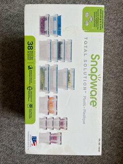 NEW Snapware containers