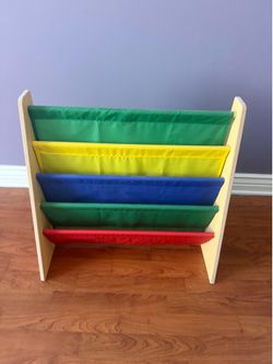 Kids book shelf