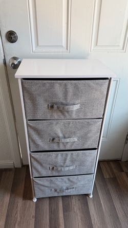 Flash Furniture Harris 4-Drawer Storage Chest with Easy-Pull Fabric Drawers, Light Gray