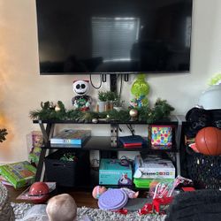 TV STAND BLACK 