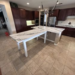 Cabinets 