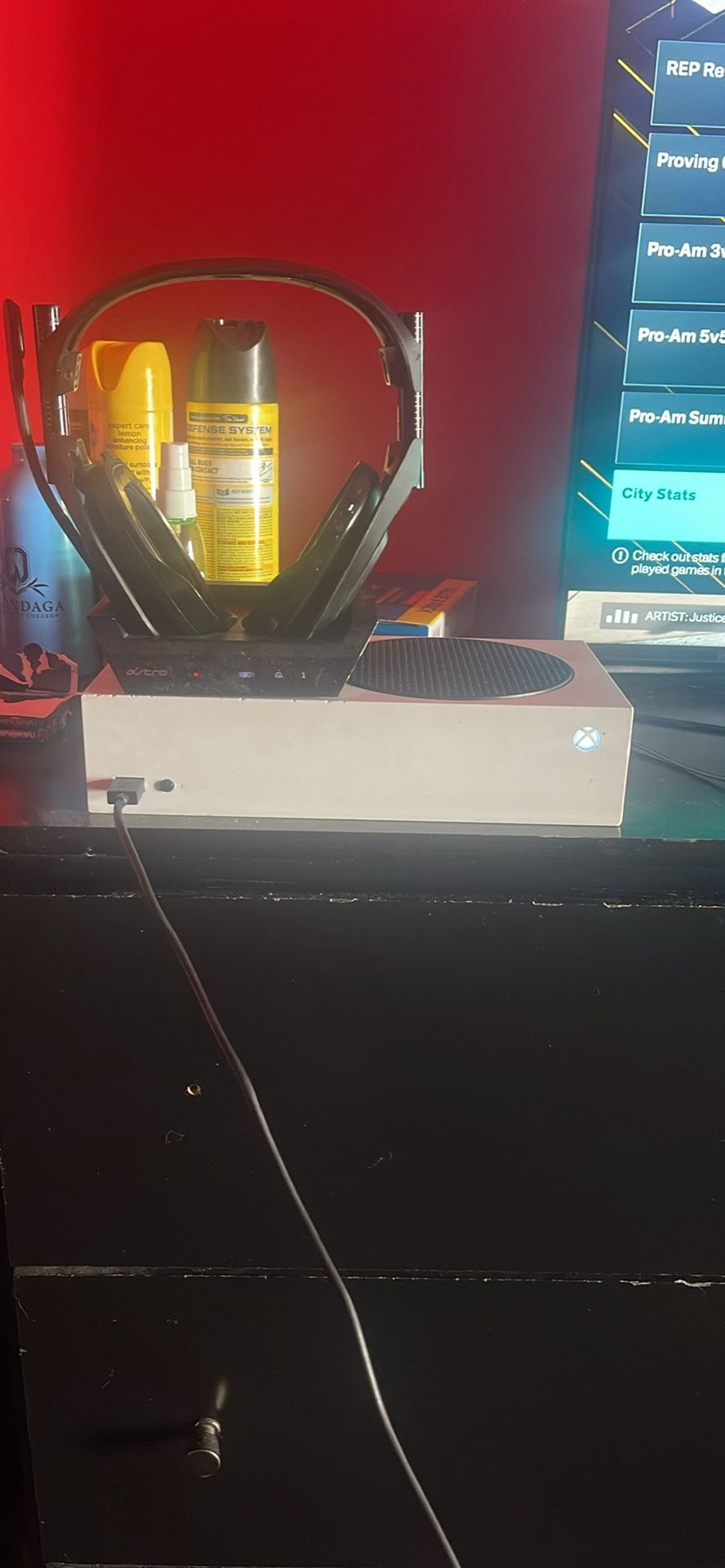 Xbox Series S And Astros